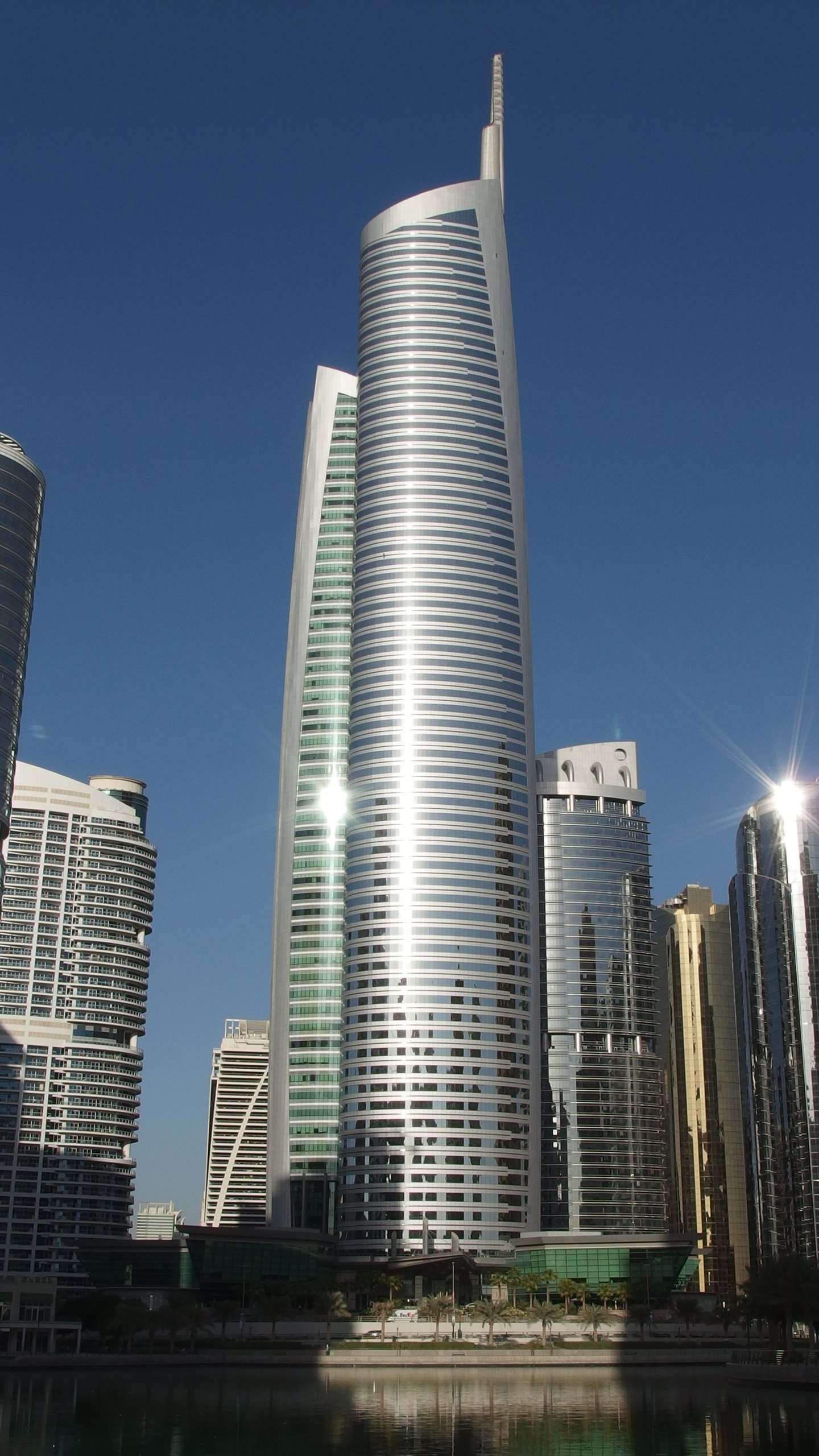 Almas Tower
