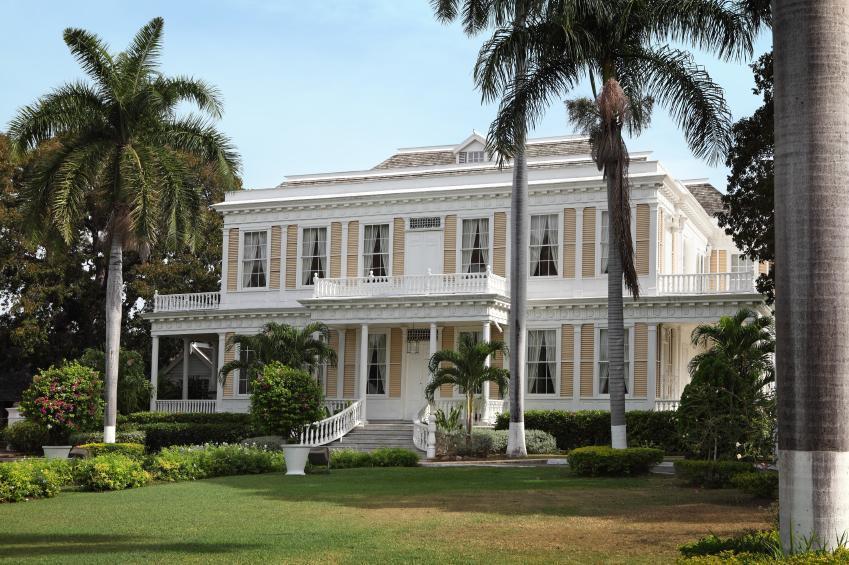 https://media-cdn.tripadvisor.com/media/attractions-content--1x-1/0b/18/cb/1e.jpg