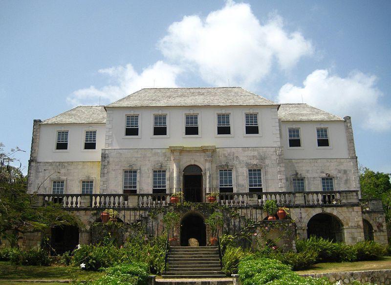 https://media-cdn.tripadvisor.com/media/attractions-content--1x-1/0b/27/5f/3f.jpg