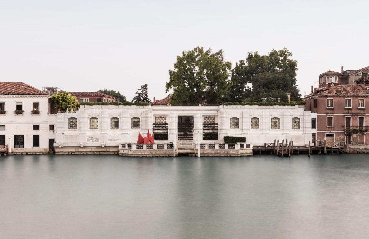 https://media-cdn.tripadvisor.com/media/attractions-content--1x-1/0b/27/61/55.jpg