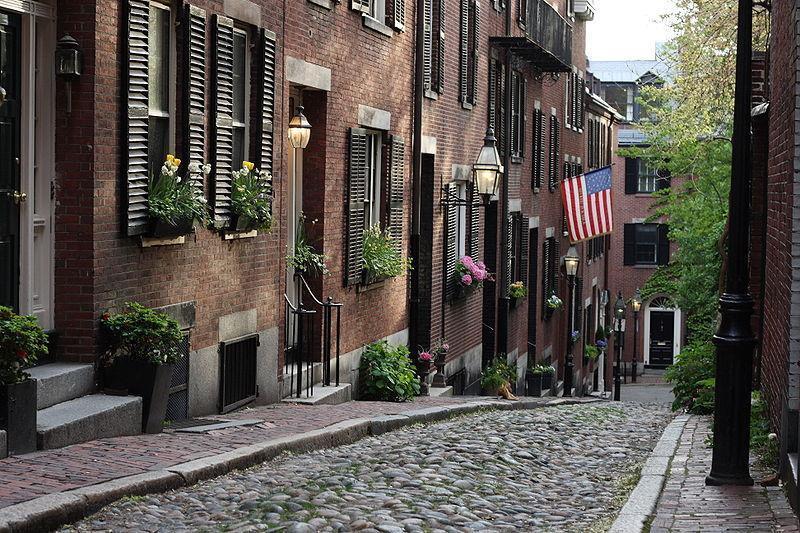 https://media-cdn.tripadvisor.com/media/attractions-content--1x-1/0b/27/63/33.jpg