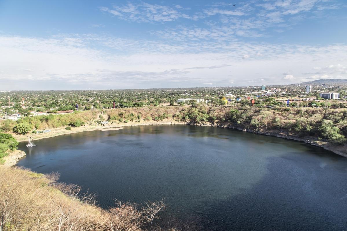 https://media-cdn.tripadvisor.com/media/attractions-content--1x-1/0b/27/72/e1.jpg