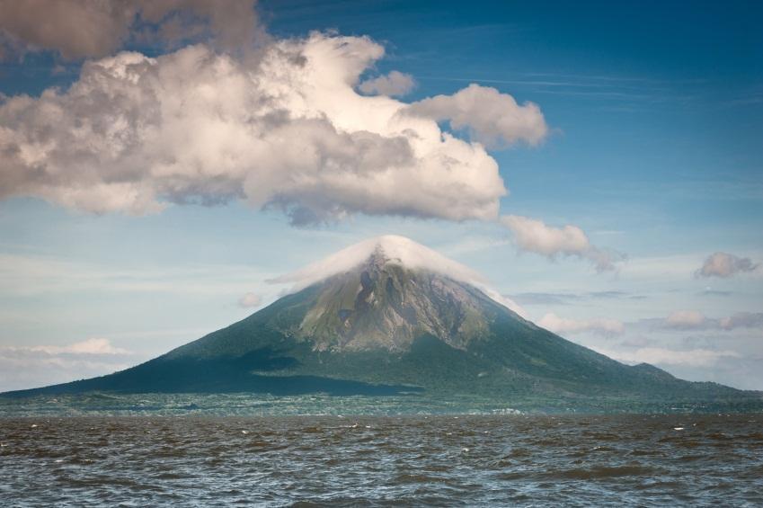 https://media-cdn.tripadvisor.com/media/attractions-content--1x-1/0b/27/74/e0.jpg