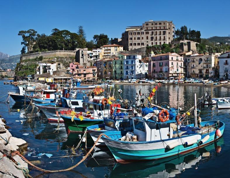 https://media-cdn.tripadvisor.com/media/attractions-content--1x-1/0b/27/76/30.jpg