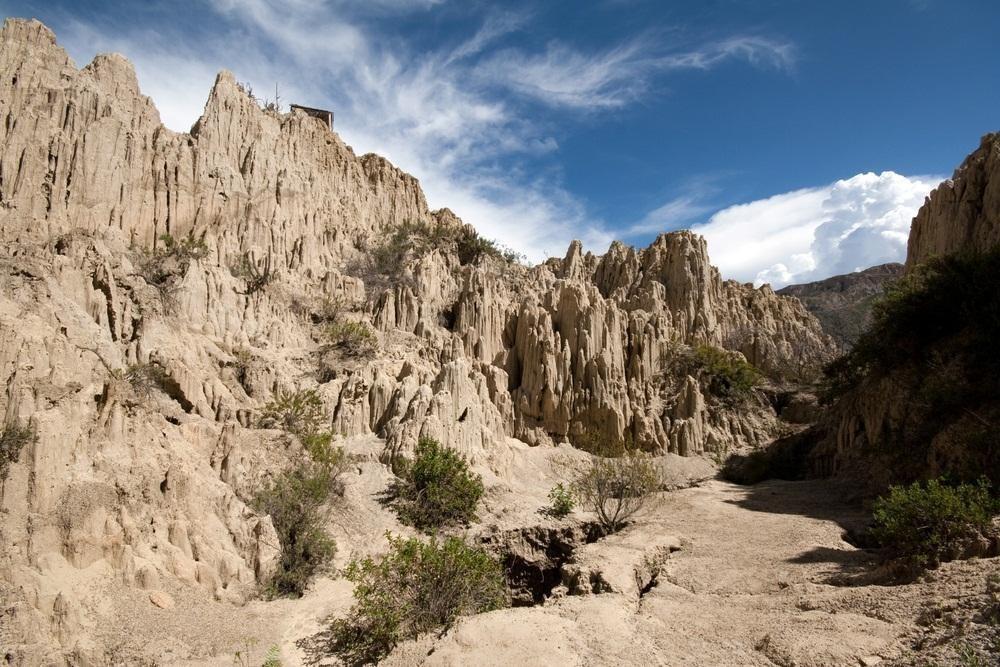 https://media-cdn.tripadvisor.com/media/attractions-content--1x-1/0b/27/77/67.jpg