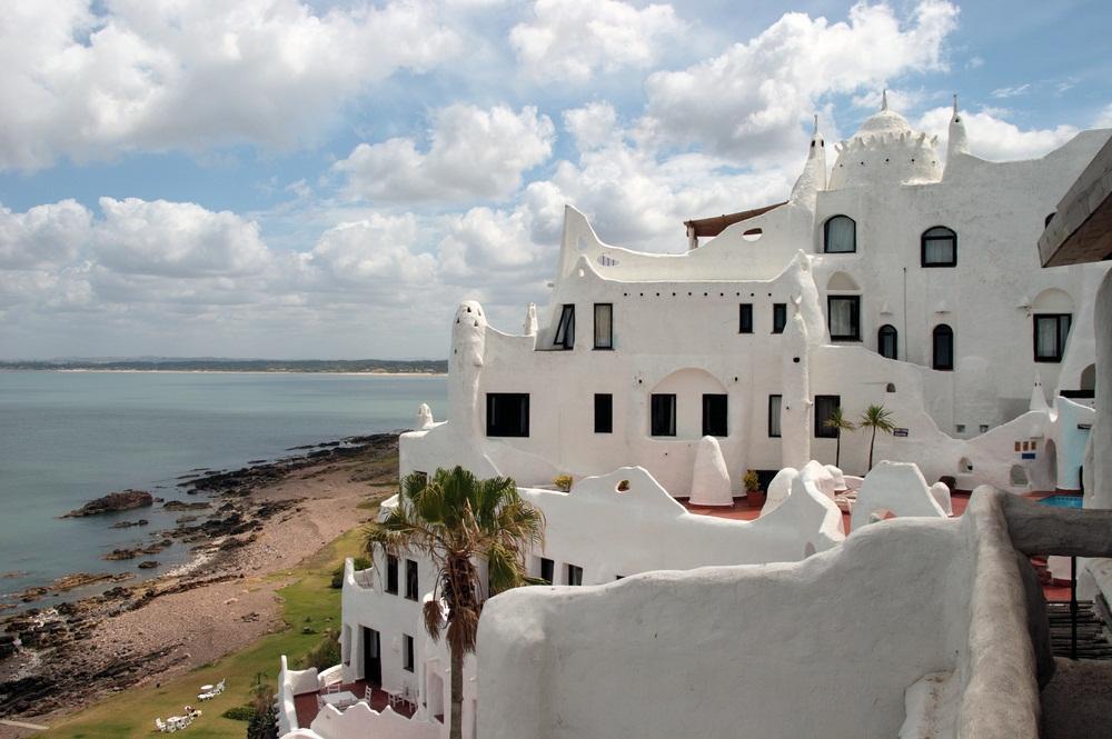 https://media-cdn.tripadvisor.com/media/attractions-content--1x-1/0b/27/7a/51.jpg