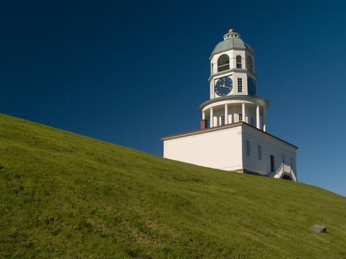 https://media-cdn.tripadvisor.com/media/attractions-content--1x-1/0b/27/82/3b.jpg
