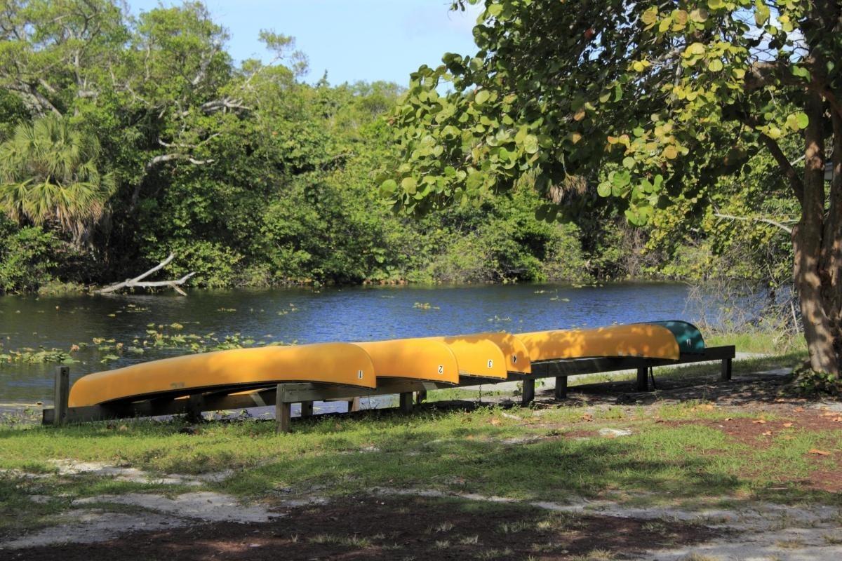 https://media-cdn.tripadvisor.com/media/attractions-content--1x-1/0b/27/a6/3a.jpg
