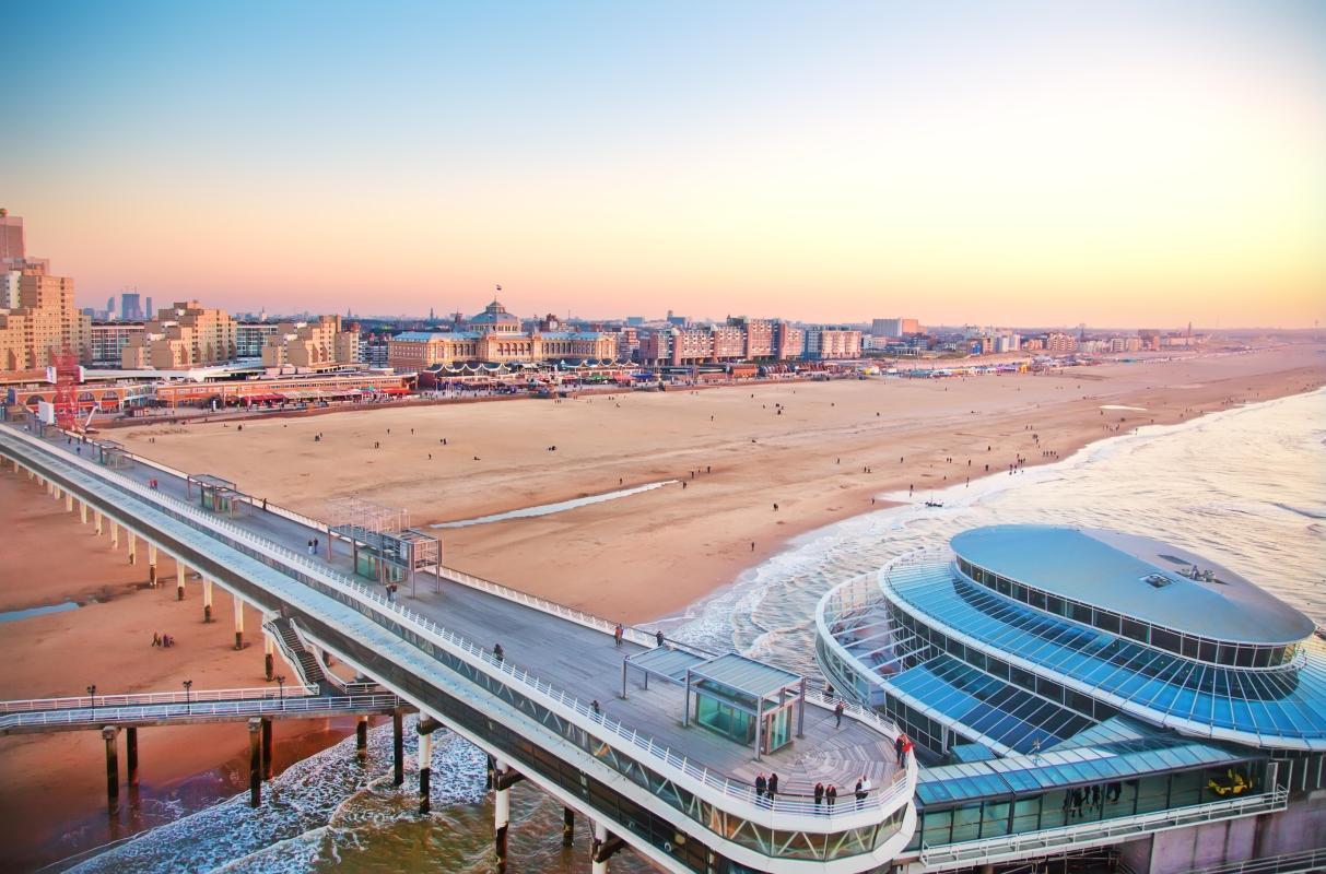 https://media-cdn.tripadvisor.com/media/attractions-content--1x-1/0b/27/a6/e9.jpg