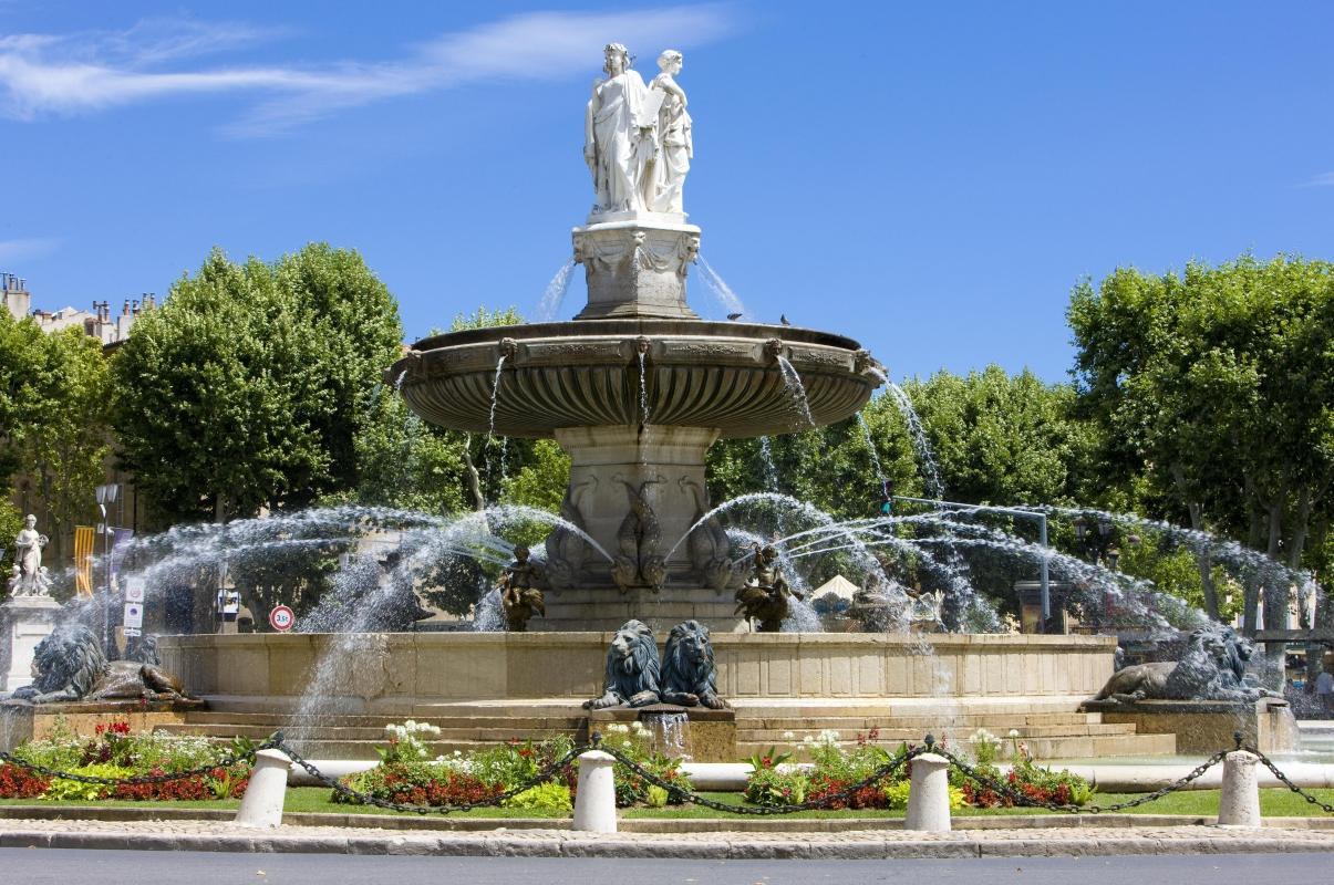 https://media-cdn.tripadvisor.com/media/attractions-content--1x-1/0b/27/ab/99.jpg