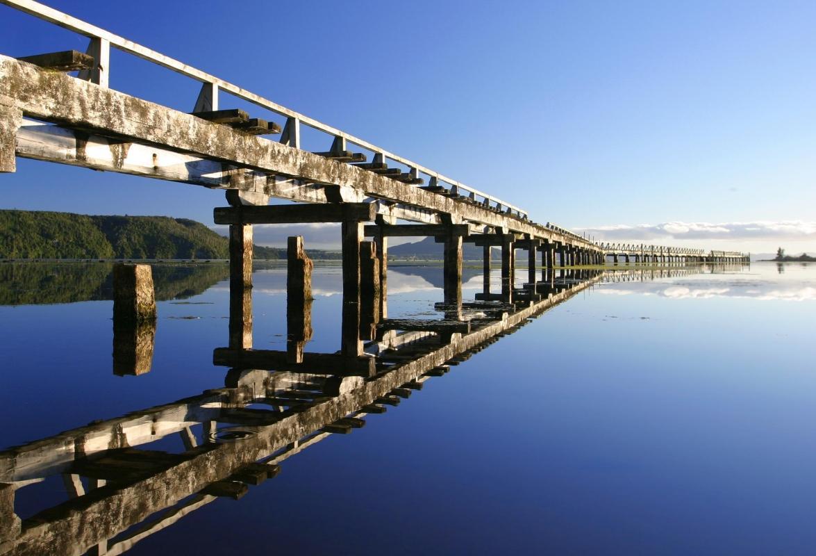 https://media-cdn.tripadvisor.com/media/attractions-content--1x-1/0b/27/ac/63.jpg