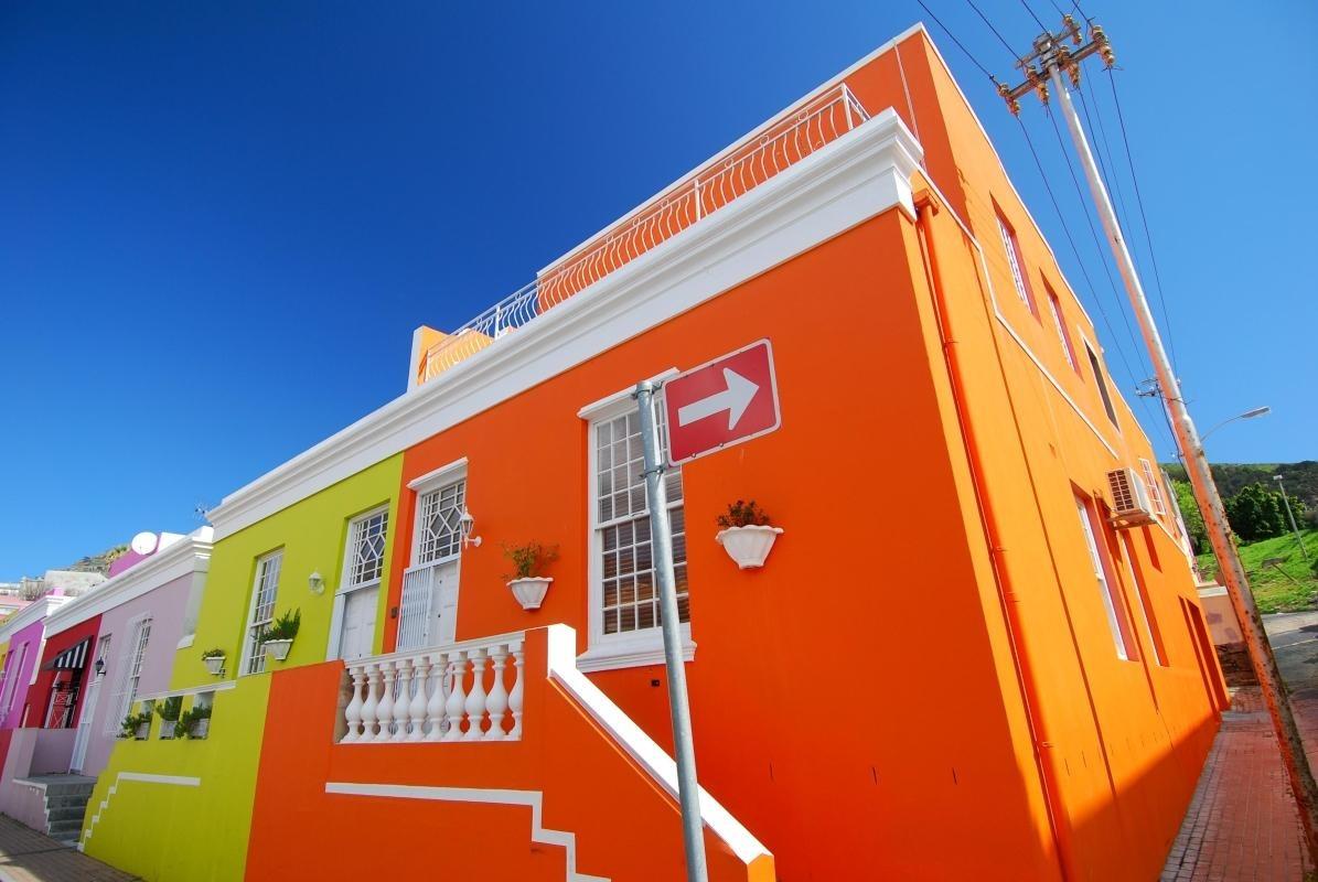 https://media-cdn.tripadvisor.com/media/attractions-content--1x-1/0b/2c/f2/16.jpg