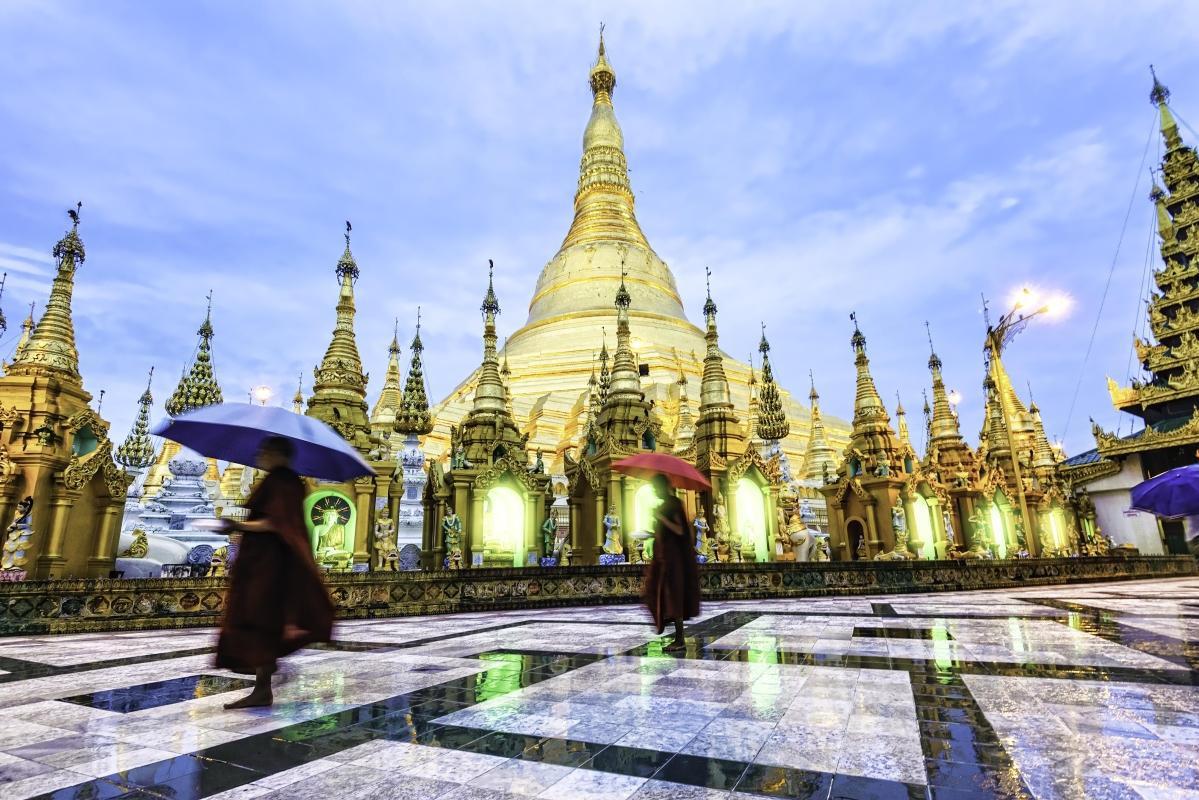 https://media-cdn.tripadvisor.com/media/attractions-content--1x-1/0b/2c/f9/25.jpg
