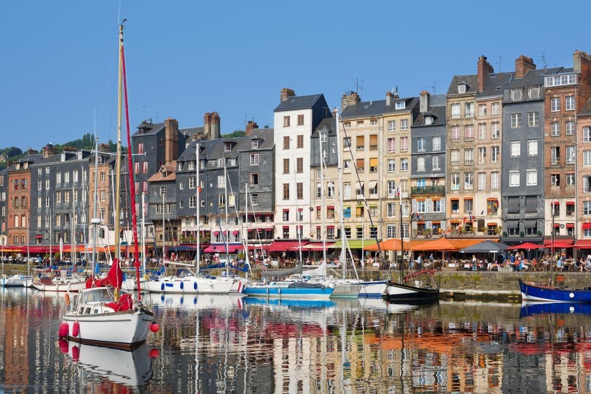 https://media-cdn.tripadvisor.com/media/attractions-content--1x-1/0b/2c/fa/0c.jpg