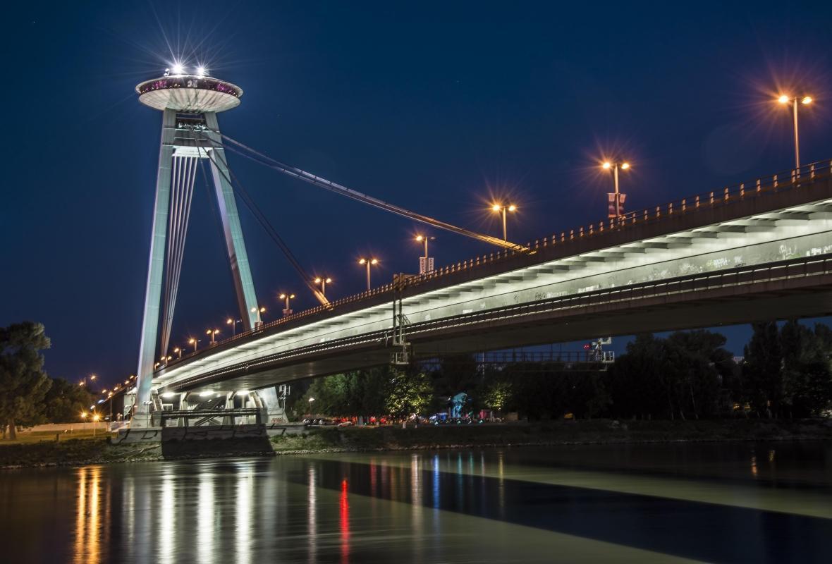 https://media-cdn.tripadvisor.com/media/attractions-content--1x-1/0b/2d/00/68.jpg
