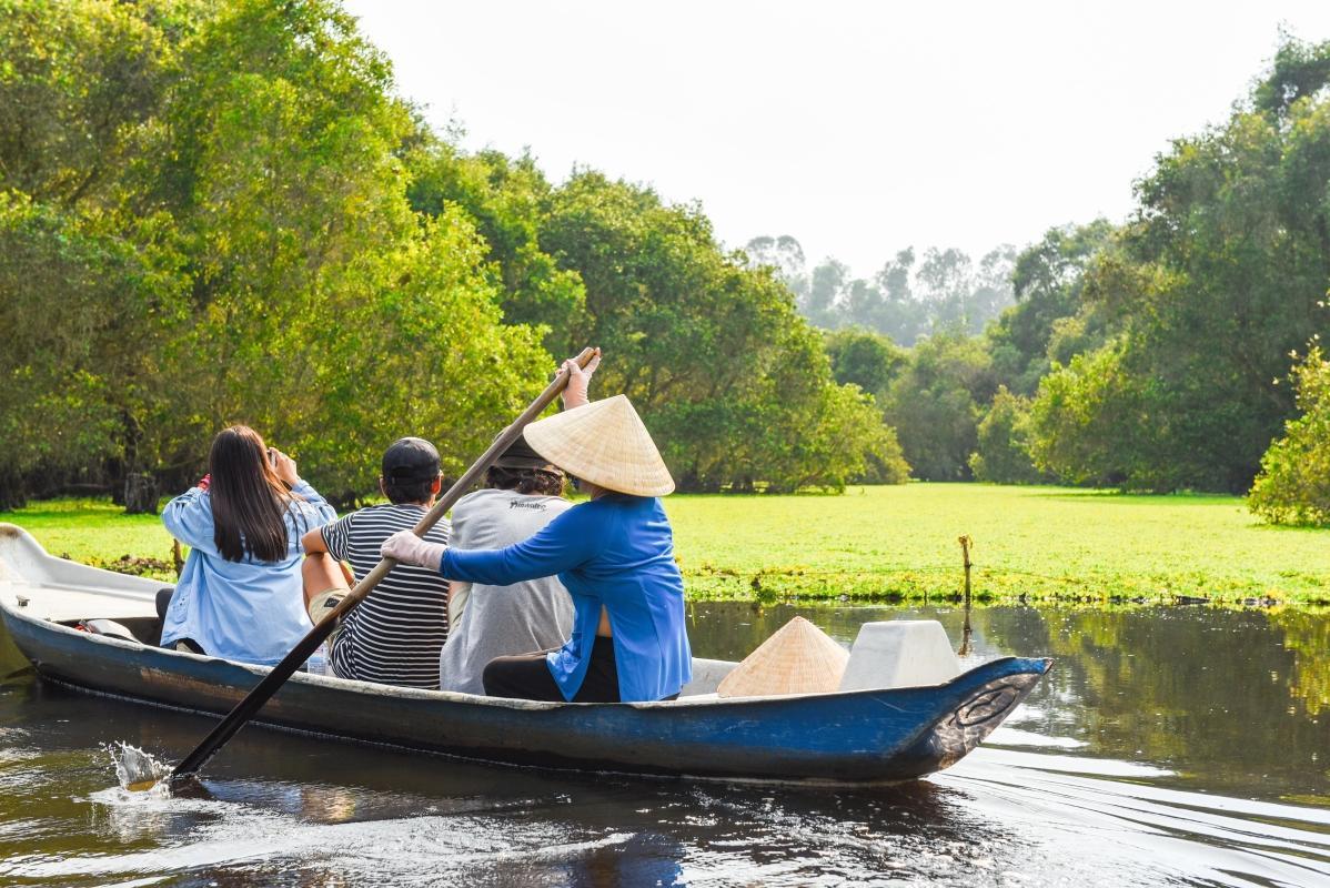 https://media-cdn.tripadvisor.com/media/attractions-content--1x-1/0b/2d/05/63.jpg