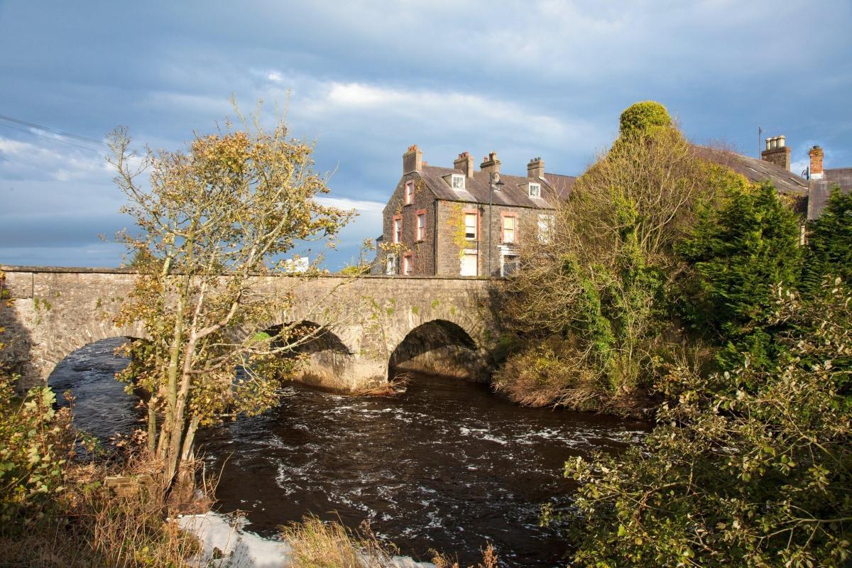 https://media-cdn.tripadvisor.com/media/attractions-content--1x-1/0b/2d/07/10.jpg