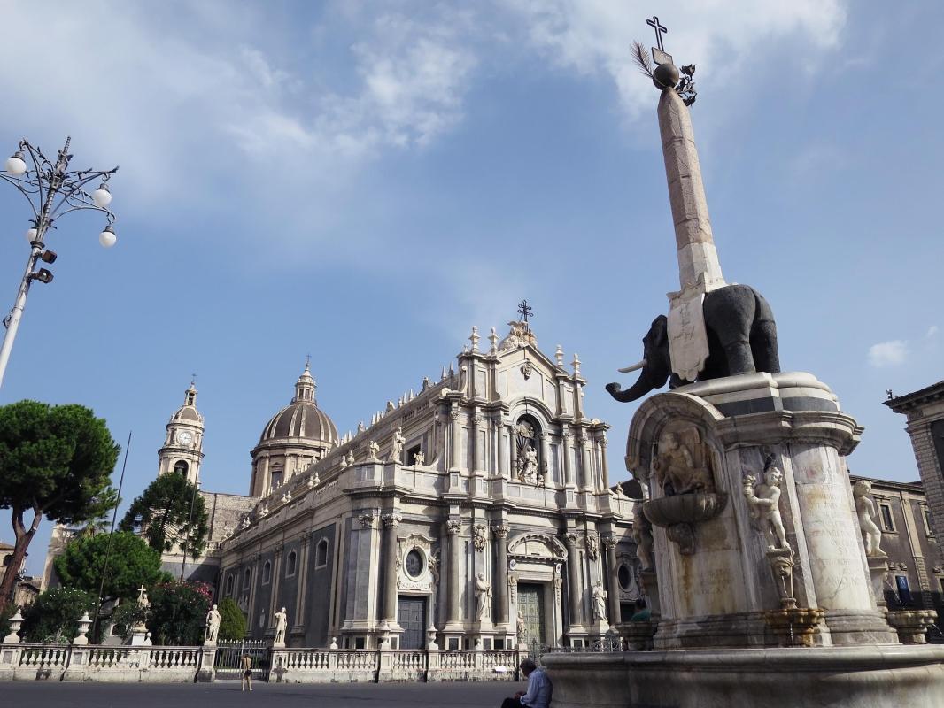 https://media-cdn.tripadvisor.com/media/attractions-content--1x-1/0b/39/7d/2c.jpg