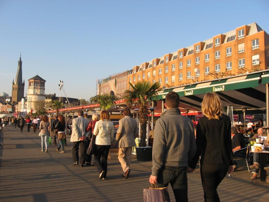 https://media-cdn.tripadvisor.com/media/attractions-content--1x-1/0b/39/80/1c.jpg