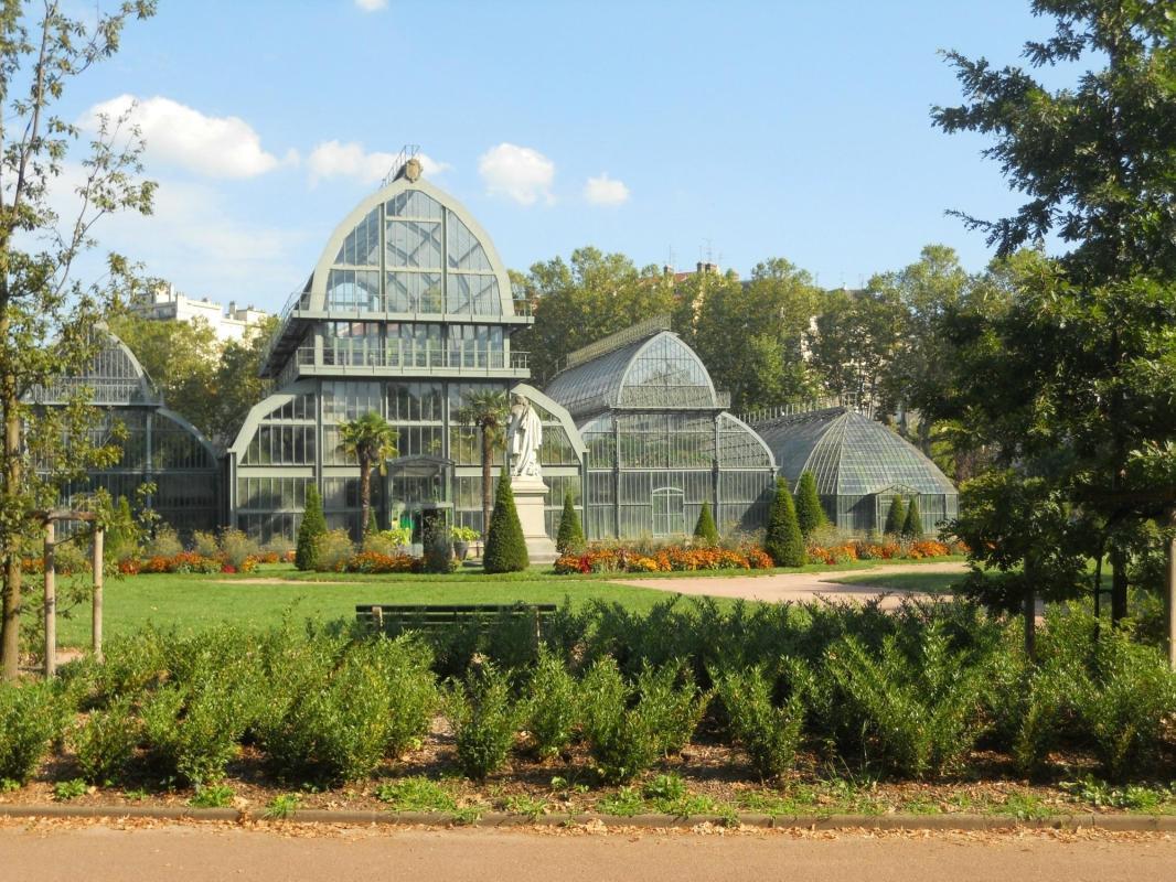https://media-cdn.tripadvisor.com/media/attractions-content--1x-1/0b/39/87/7c.jpg