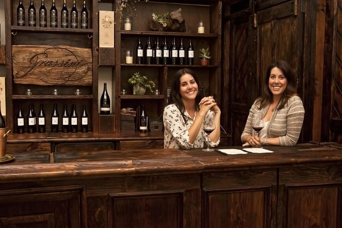 https://media-cdn.tripadvisor.com/media/attractions-content--1x-1/0b/39/8a/5a.jpg