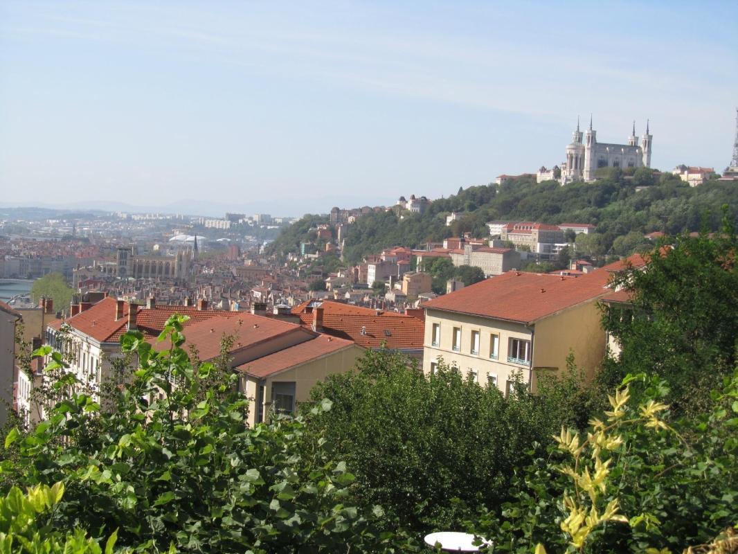 https://media-cdn.tripadvisor.com/media/attractions-content--1x-1/0b/39/8d/01.jpg