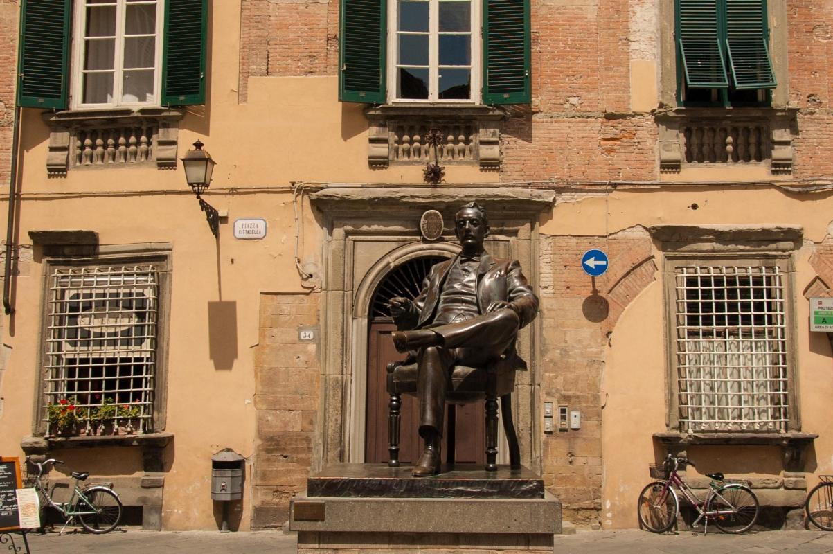 https://media-cdn.tripadvisor.com/media/attractions-content--1x-1/0b/39/91/4b.jpg
