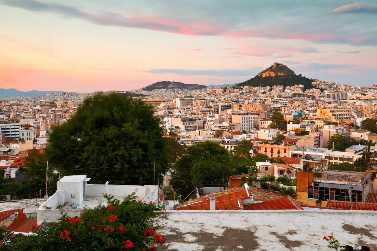 https://media-cdn.tripadvisor.com/media/attractions-content--1x-1/0b/39/91/e8.jpg