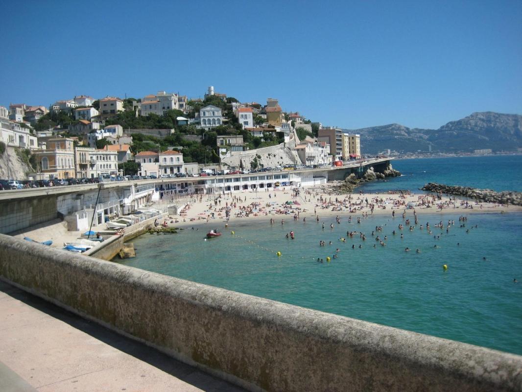 https://media-cdn.tripadvisor.com/media/attractions-content--1x-1/0b/39/95/25.jpg
