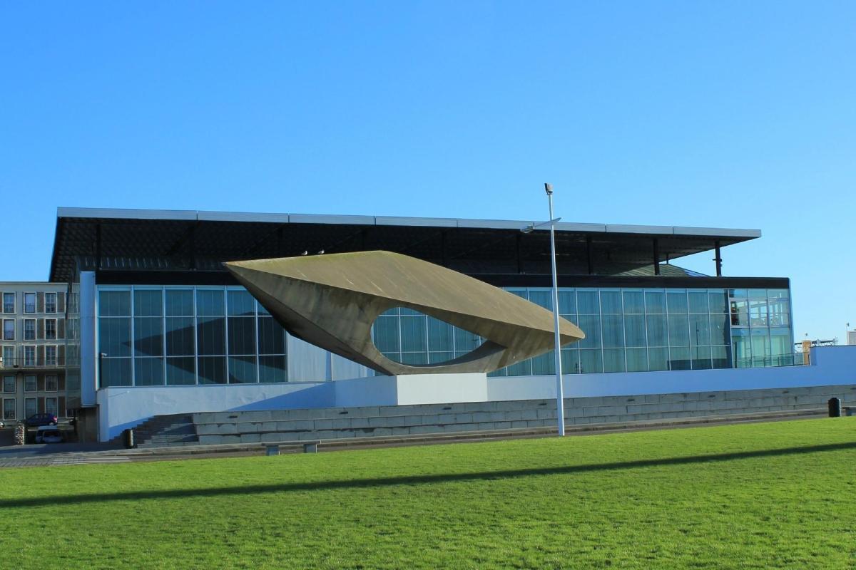 https://media-cdn.tripadvisor.com/media/attractions-content--1x-1/0b/39/96/f9.jpg