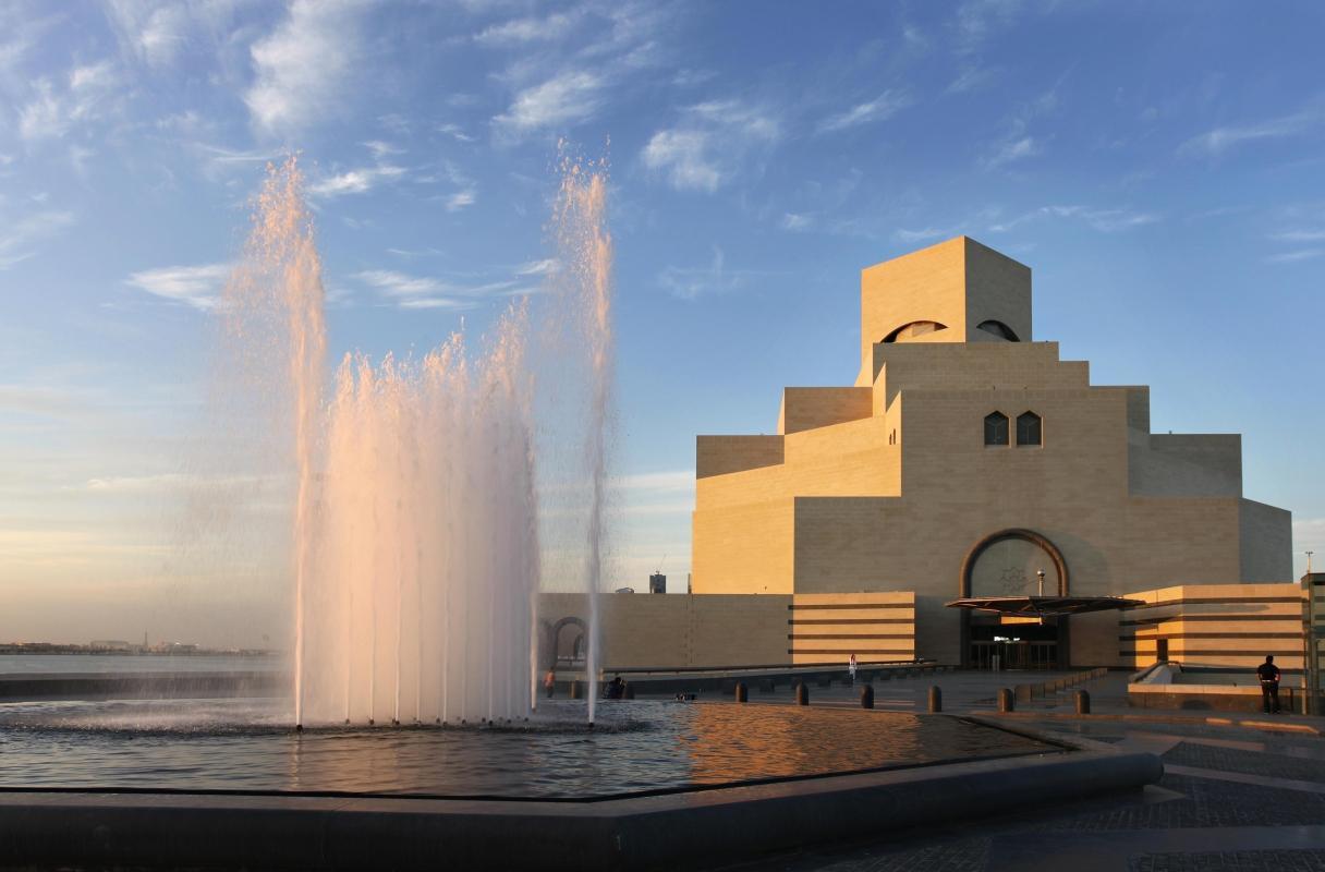 https://media-cdn.tripadvisor.com/media/attractions-content--1x-1/0b/39/a8/9b.jpg