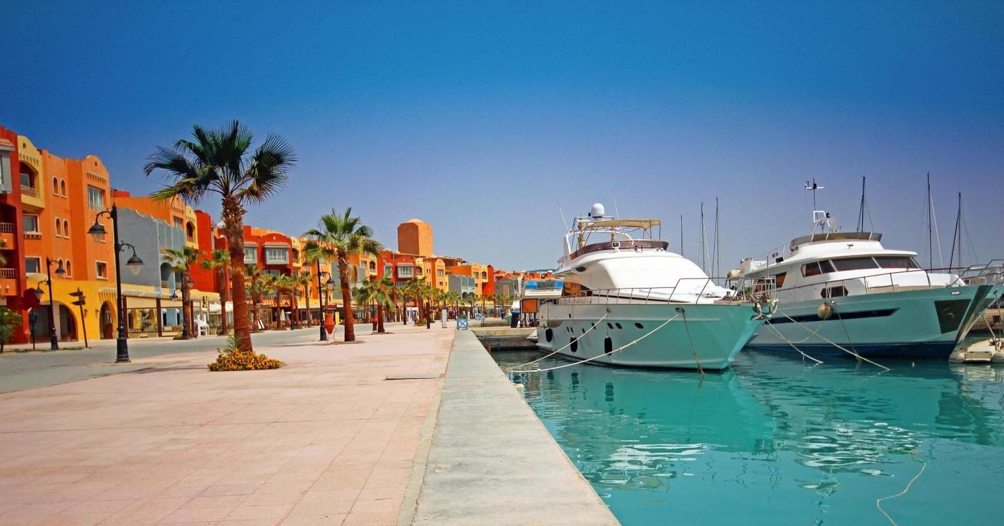 https://media-cdn.tripadvisor.com/media/attractions-content--1x-1/0b/39/aa/53.jpg