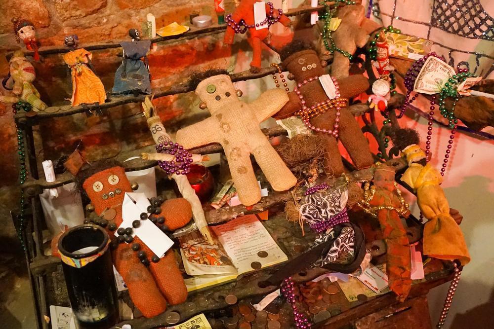 https://media-cdn.tripadvisor.com/media/attractions-content--1x-1/0b/39/b7/b5.jpg