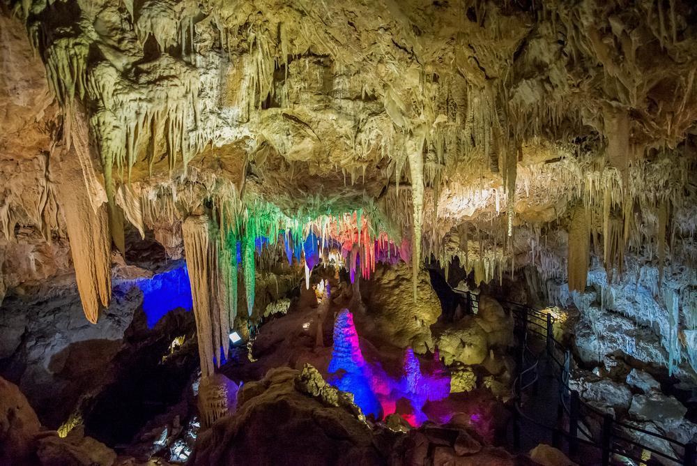 https://media-cdn.tripadvisor.com/media/attractions-content--1x-1/0b/39/b8/70.jpg