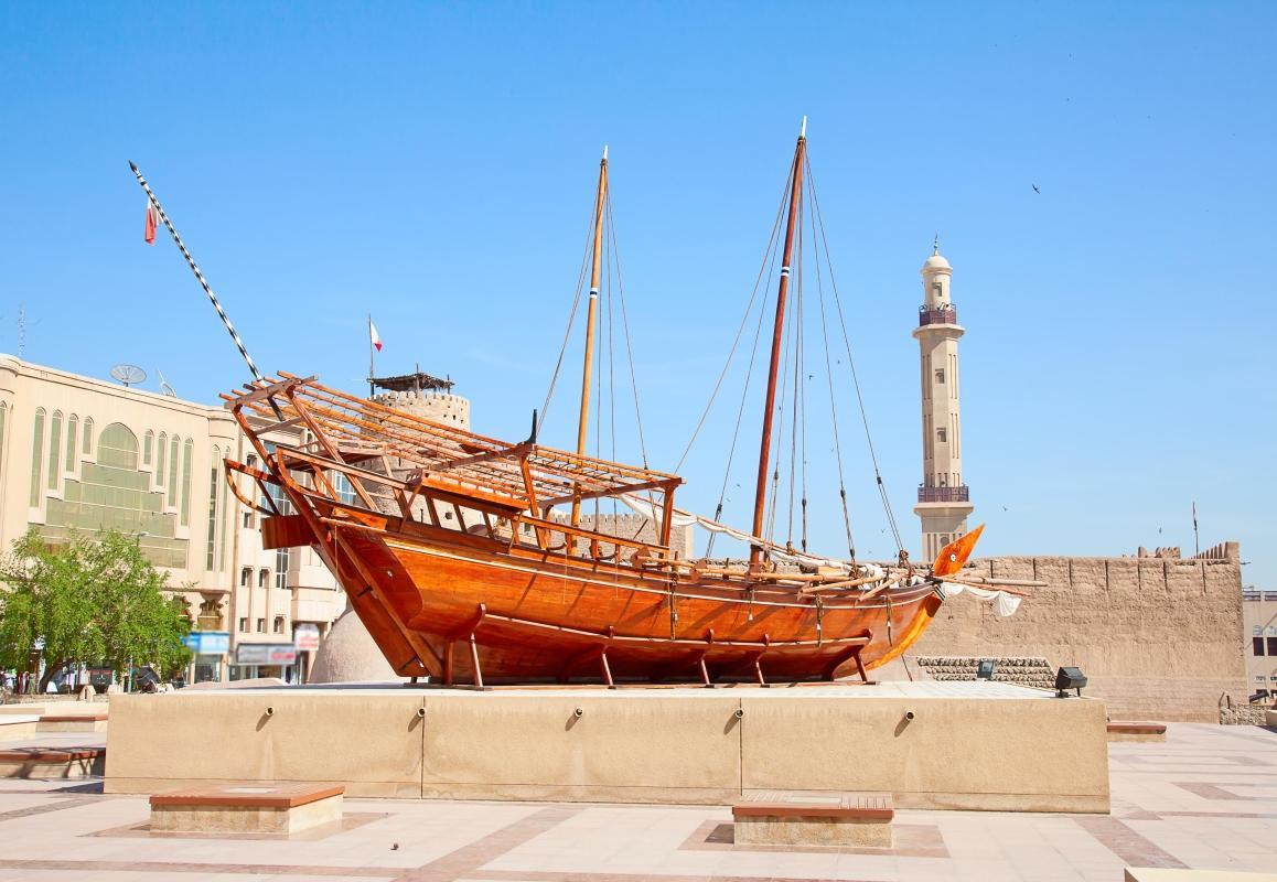 https://media-cdn.tripadvisor.com/media/attractions-content--1x-1/0b/39/b8/dc.jpg