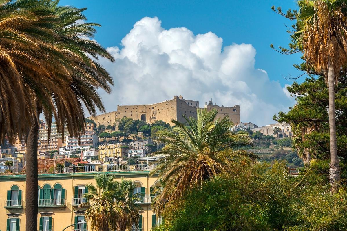 https://media-cdn.tripadvisor.com/media/attractions-content--1x-1/0b/39/be/75.jpg