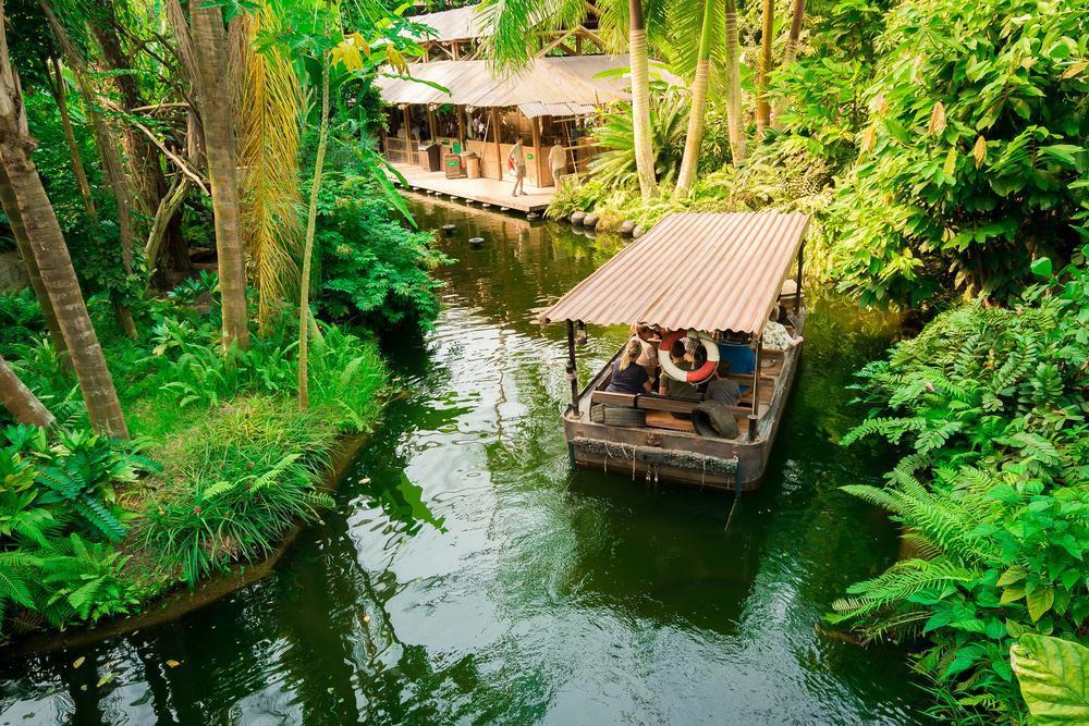 https://media-cdn.tripadvisor.com/media/attractions-content--1x-1/0b/39/c0/1b.jpg