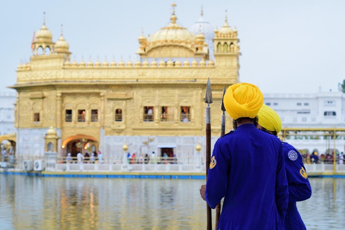 https://media-cdn.tripadvisor.com/media/attractions-content--1x-1/0b/a8/0a/ee.jpg