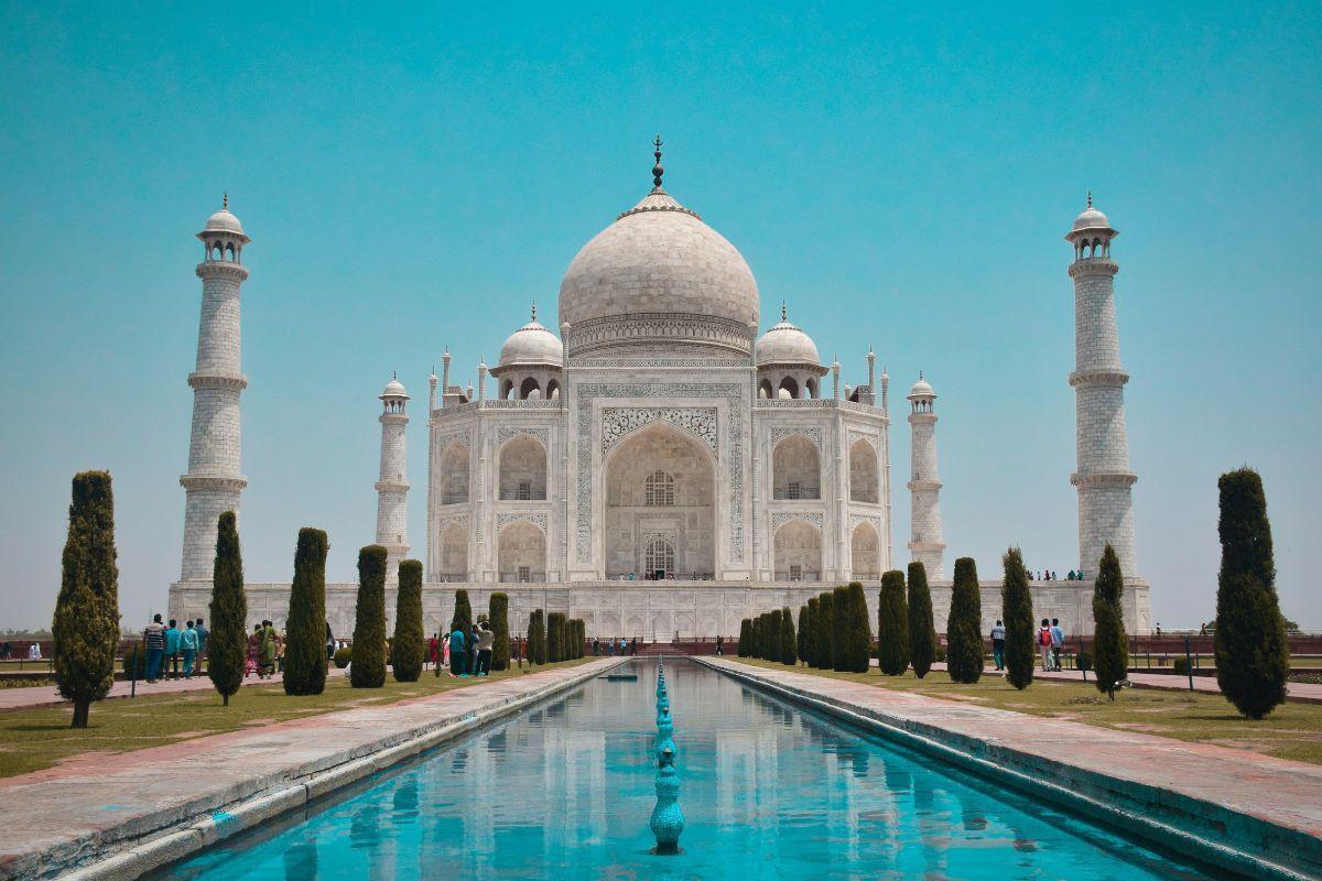 https://media-cdn.tripadvisor.com/media/attractions-content--1x-1/12/33/9d/0a.jpg