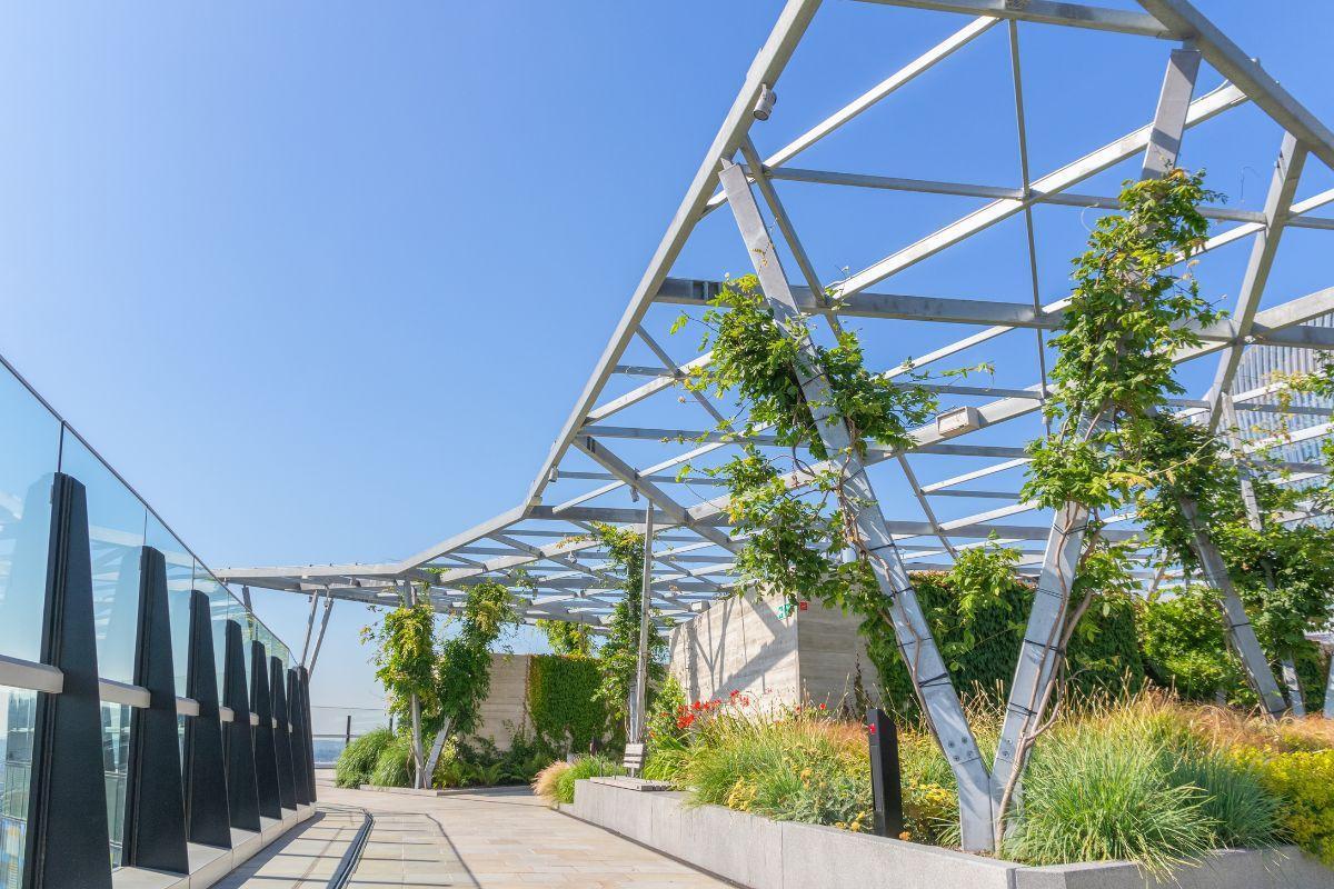 https://media-cdn.tripadvisor.com/media/attractions-content--1x-1/12/e9/56/f3.jpg