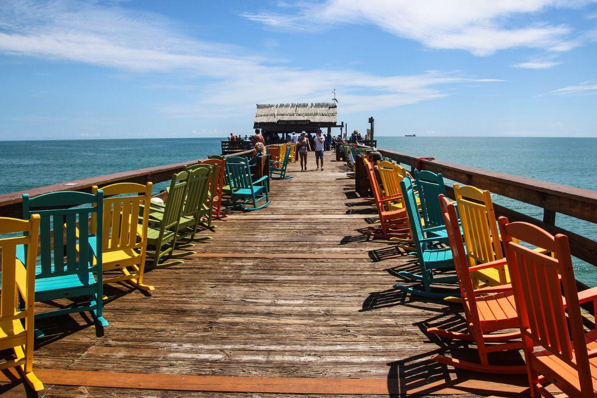 https://media-cdn.tripadvisor.com/media/attractions-content--1x-1/13/18/88/ea.jpg