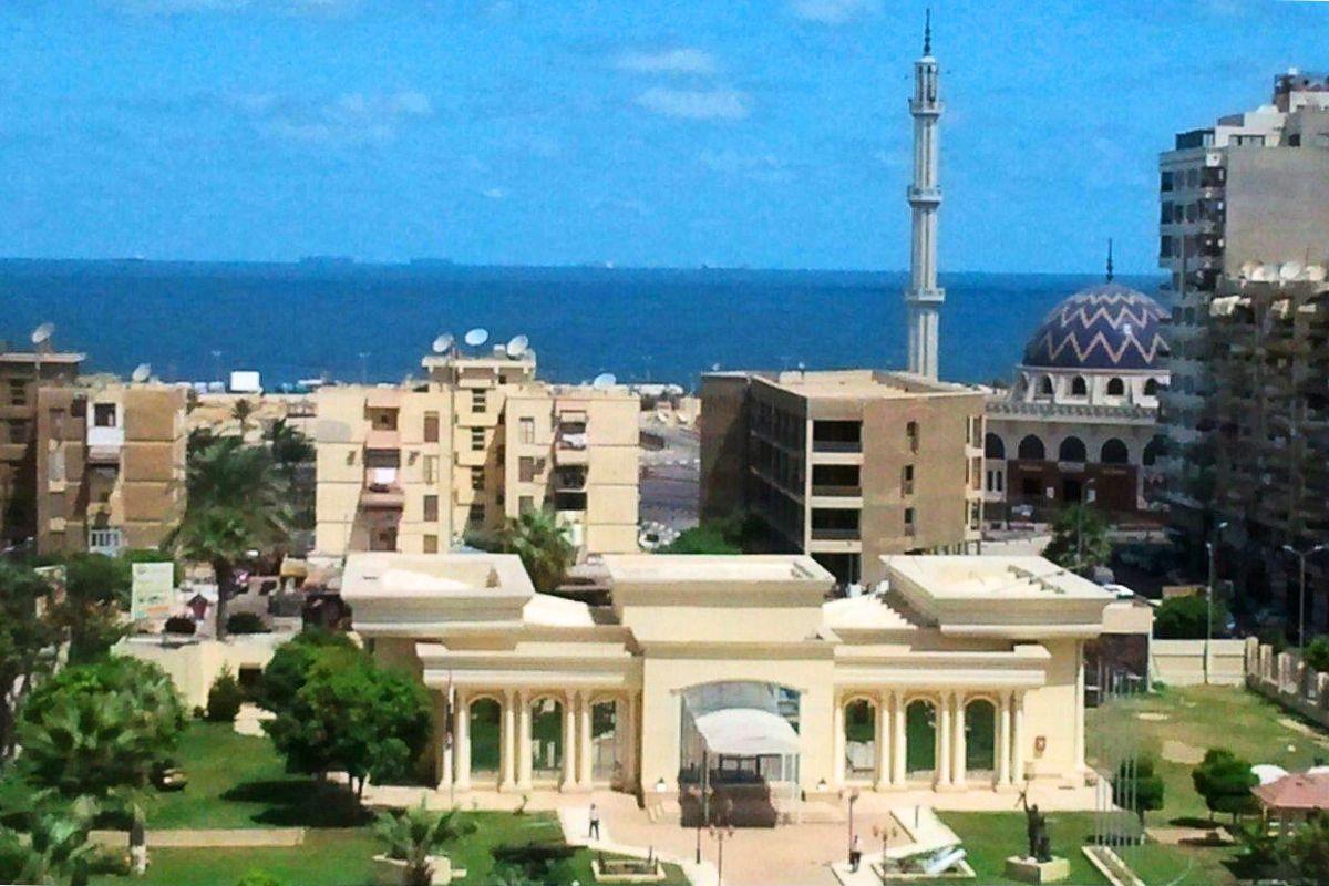 https://media-cdn.tripadvisor.com/media/attractions-content--1x-1/13/2b/dc/4f.jpg