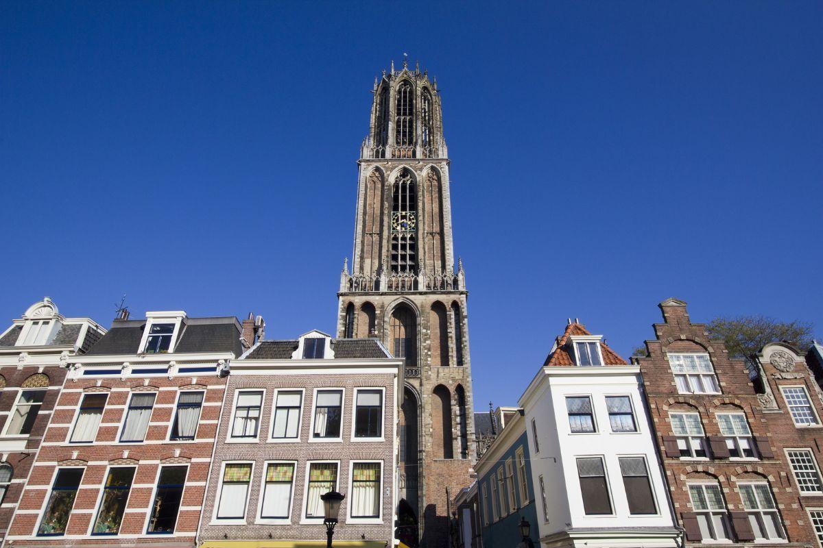 https://media-cdn.tripadvisor.com/media/attractions-content--1x-1/14/5f/53/d1.jpg