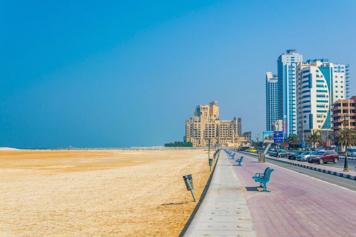 https://media-cdn.tripadvisor.com/media/attractions-content--1x-1/14/bd/34/08.jpg