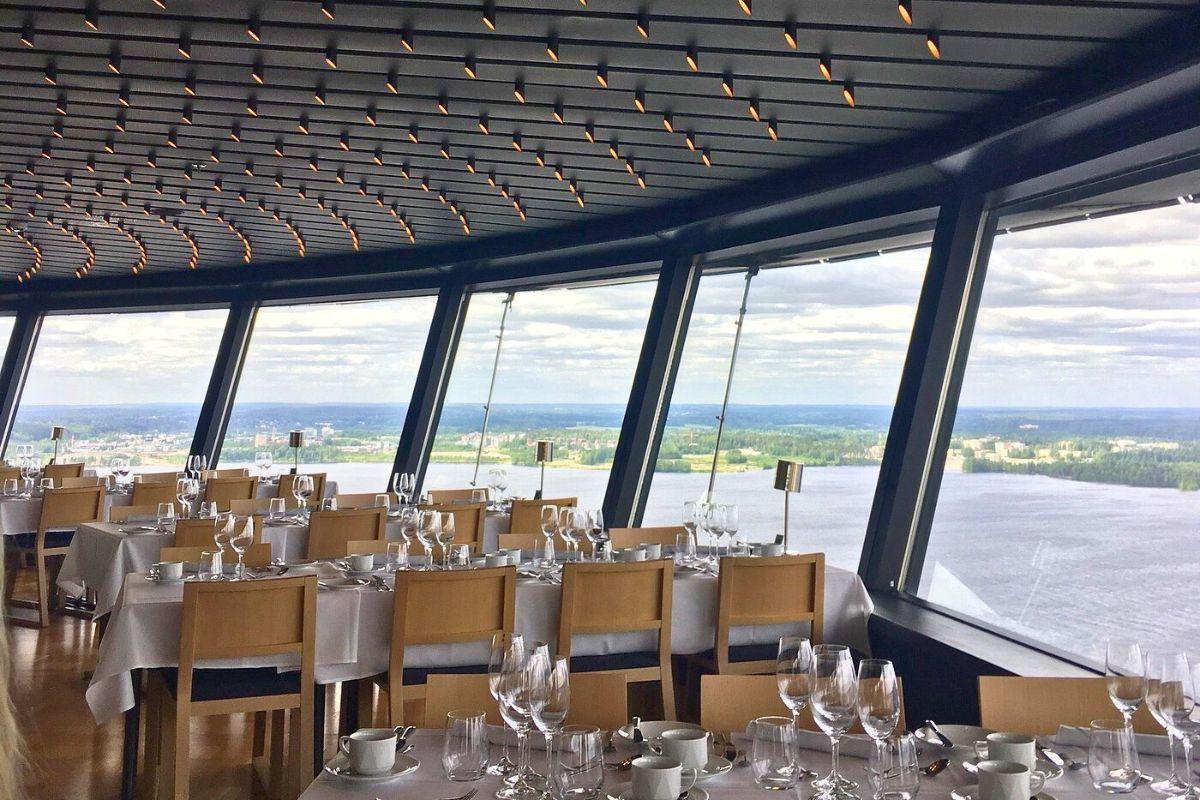 https://media-cdn.tripadvisor.com/media/attractions-content--1x-1/14/c3/31/bd.jpg