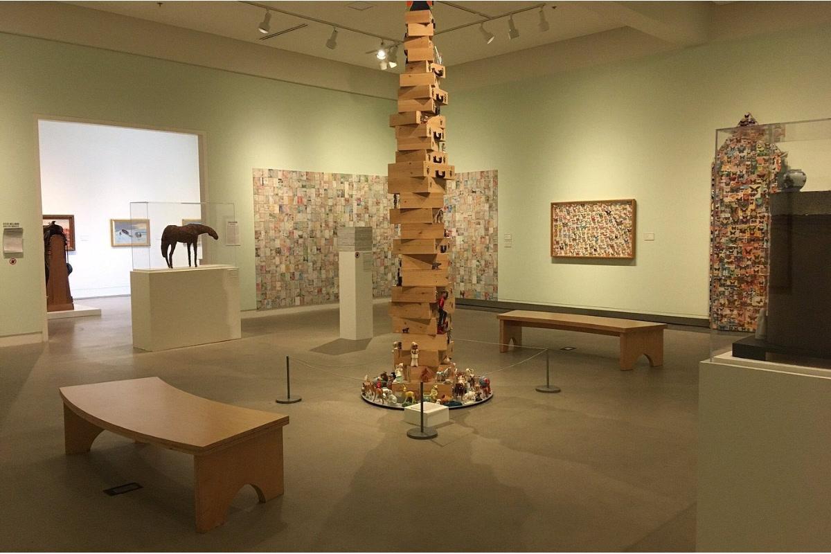 https://media-cdn.tripadvisor.com/media/attractions-content--1x-1/15/7b/9d/f6.jpg