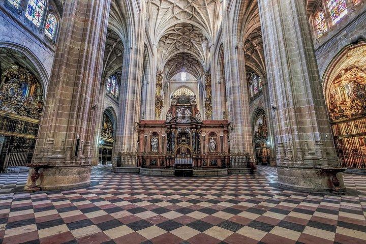 Skip the Line Admission Ticket to Cathedral of Segovia