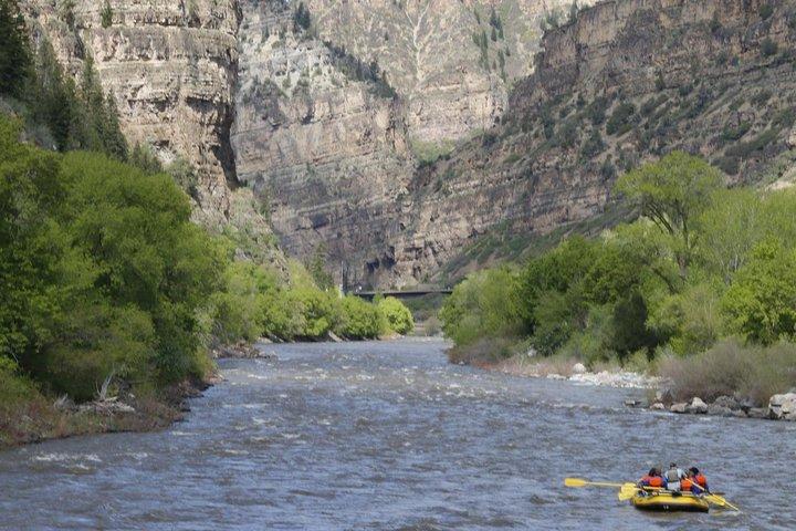 Glenwood Springs Short and Mild Rafting Trip