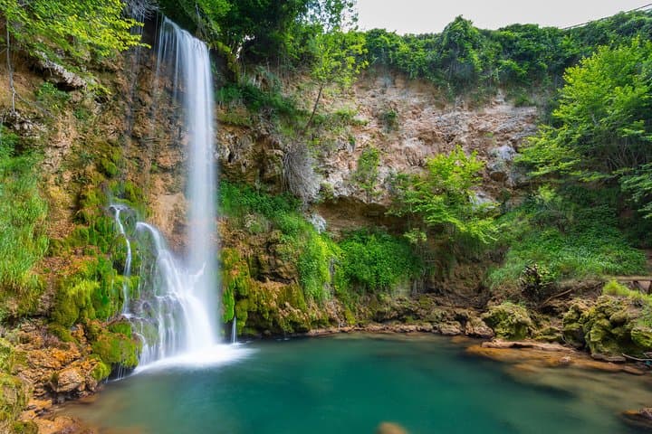 From Belgrade: Best of East (Resava Cave & Lisine Waterfall)