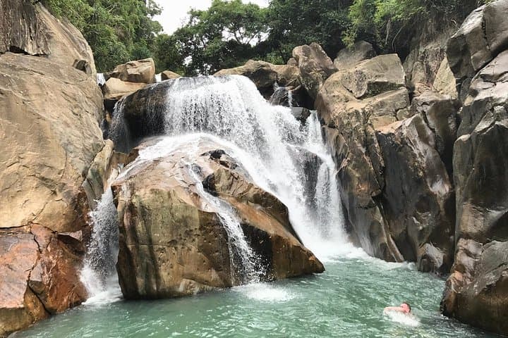 Amazing City Tour & Ba Ho Waterfall By Car (Minimum 02 guest)